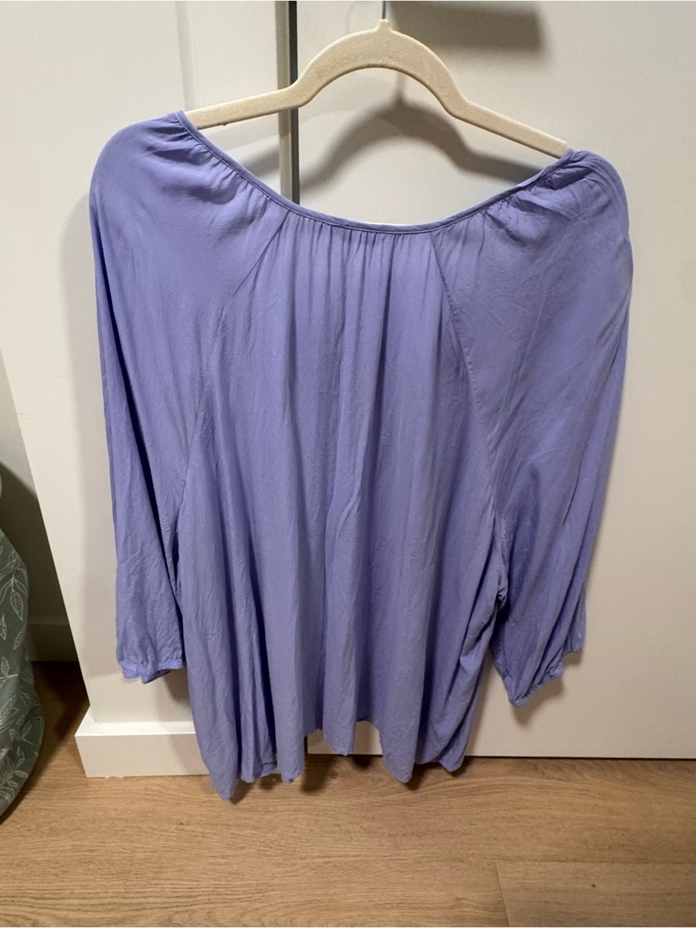 Women's Lavender Peasant Blouse 3X - Picture 2 of 4